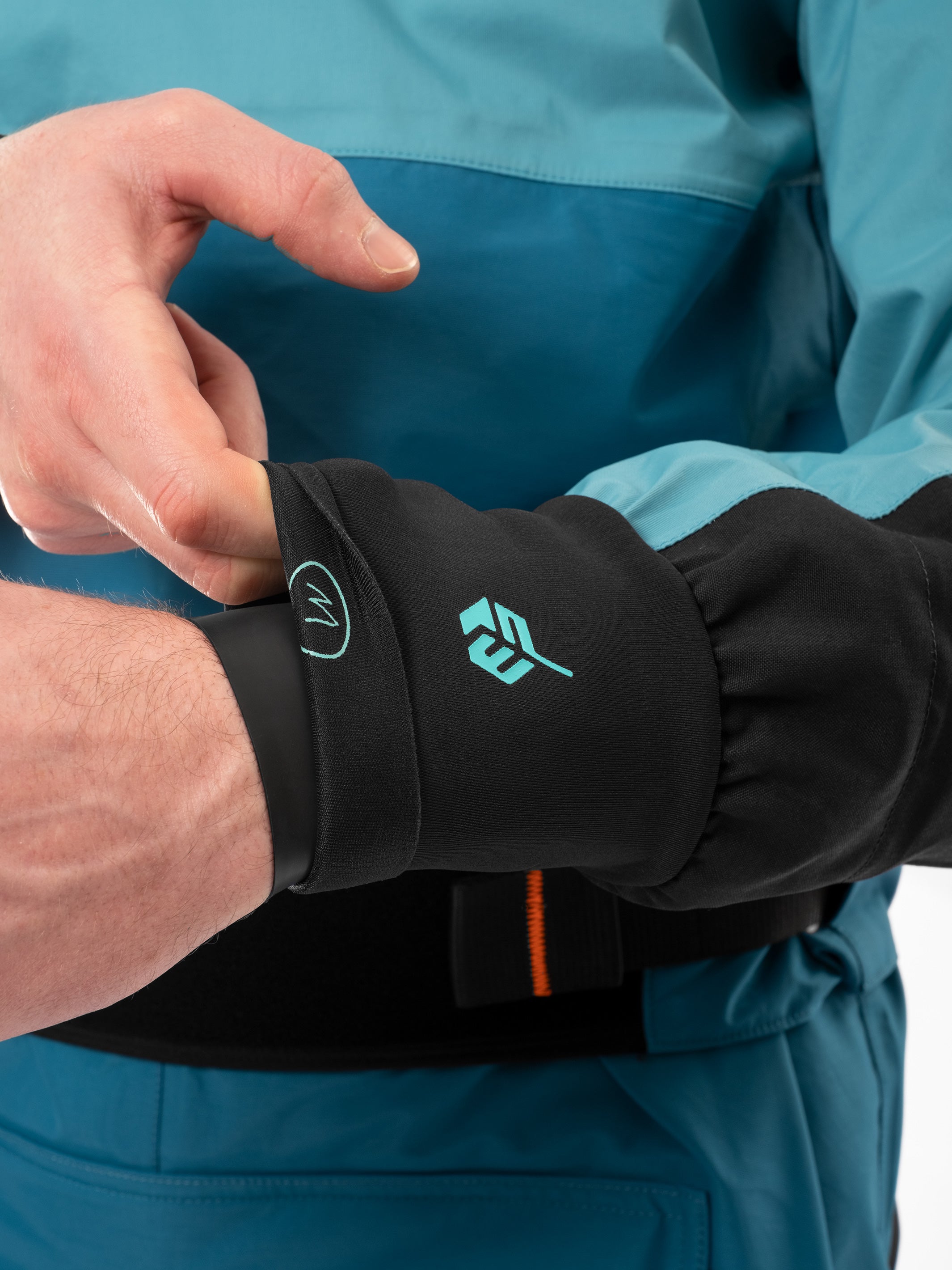 suchý oblek s latexem