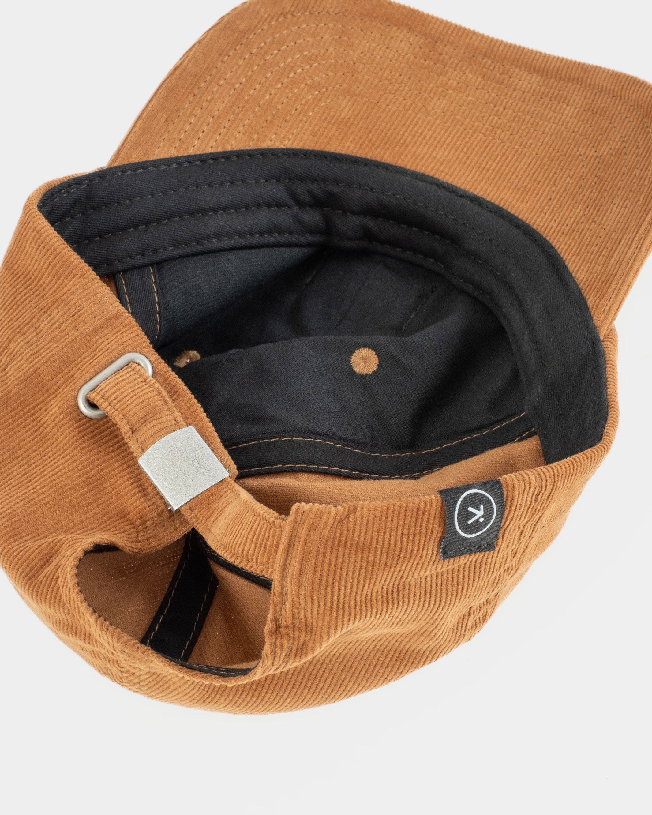 NUEVO corduroy cap